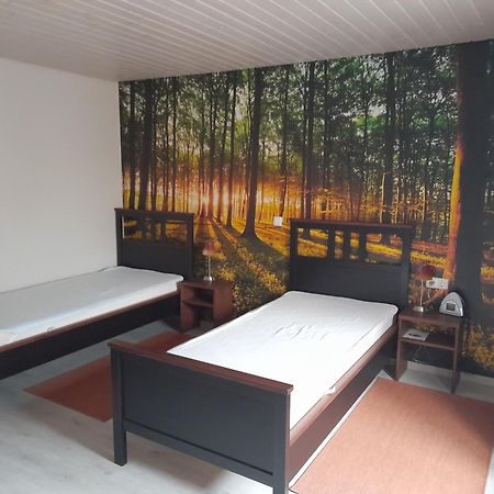 Ferienwohnung Im Theaterhof Greussenheim Buitenkant foto